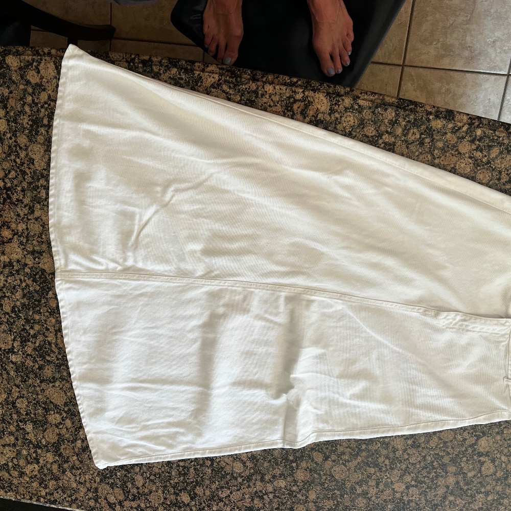 White denim skirt